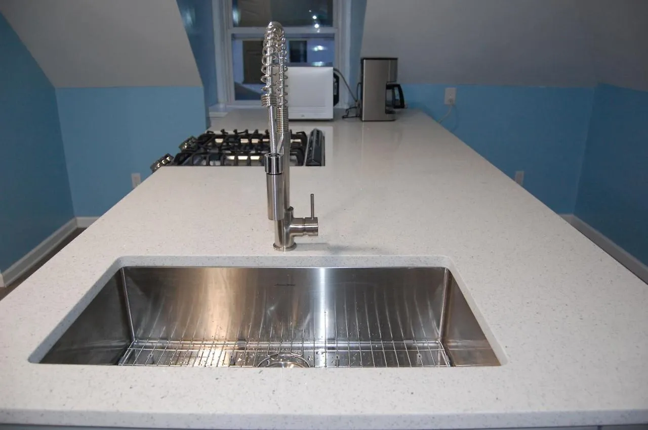 Newly Remodeled Apartment In Friendship/ Shadyside Pittsburgh