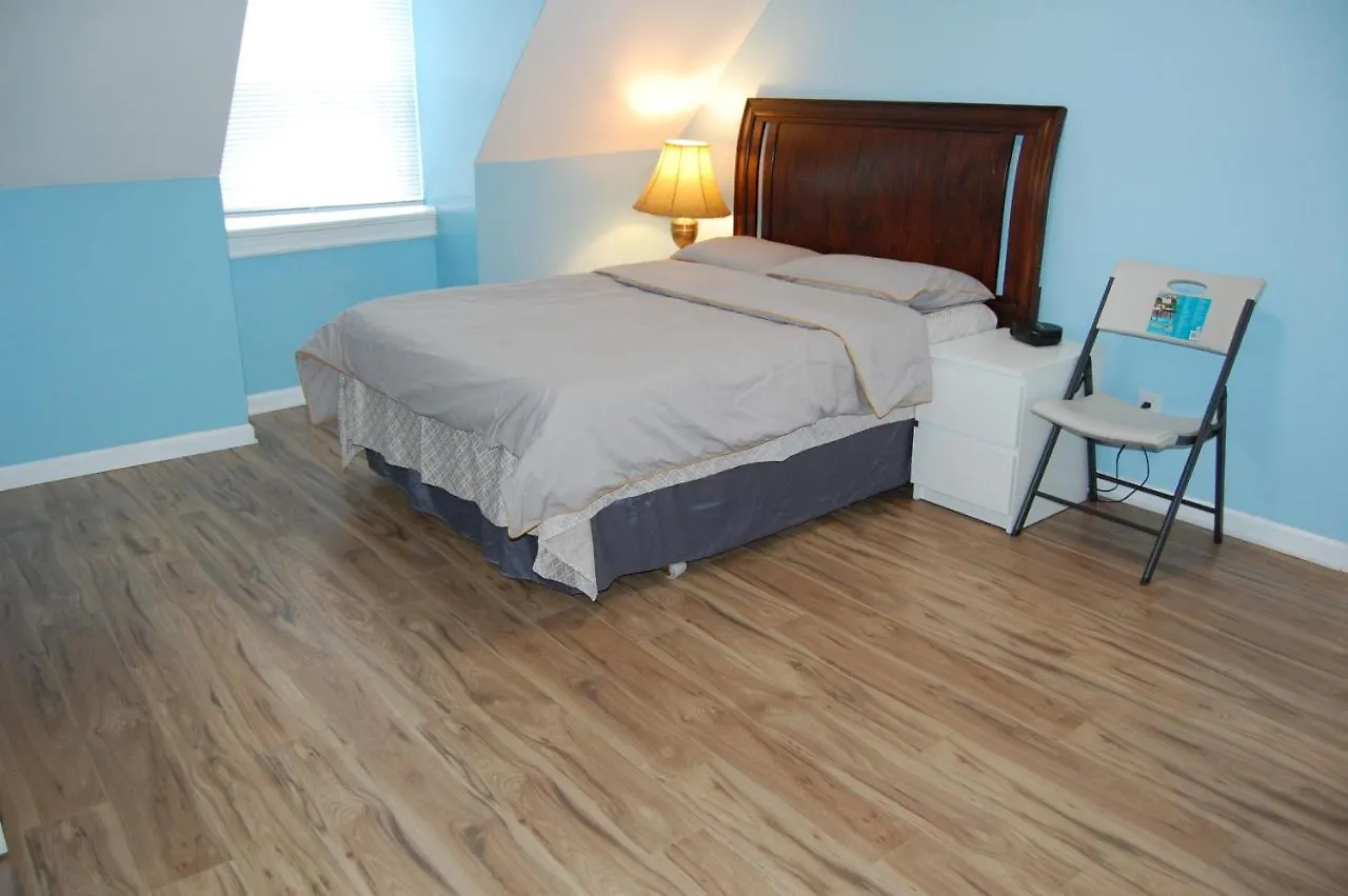 Newly Remodeled Apartment In Friendship/ Shadyside Pittsburgh