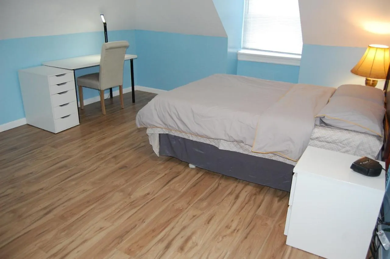 Newly Remodeled Apartment In Friendship/ Shadyside Pittsburgh